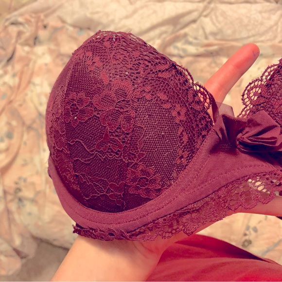 2 Push-up Bras, 32B & 32C - Picture 3 of 7